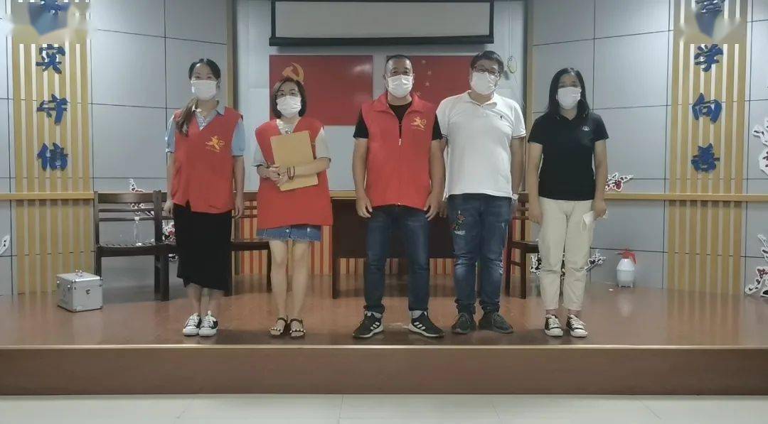 防疫最新小品，小巷美食背后的隐秘与抗疫故事